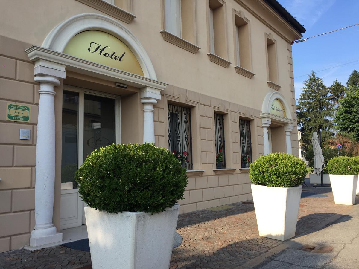 Hotel Soresina 外观 照片